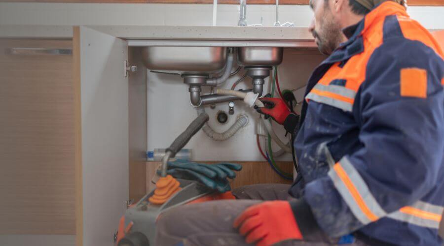 Professional slab leak plumber services in Woody, CA